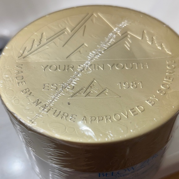 Arctic Serenity Milk and Honey Body Butter - BNWT/SEALED NEVER USED OR OPENED - Picture 5 of 8